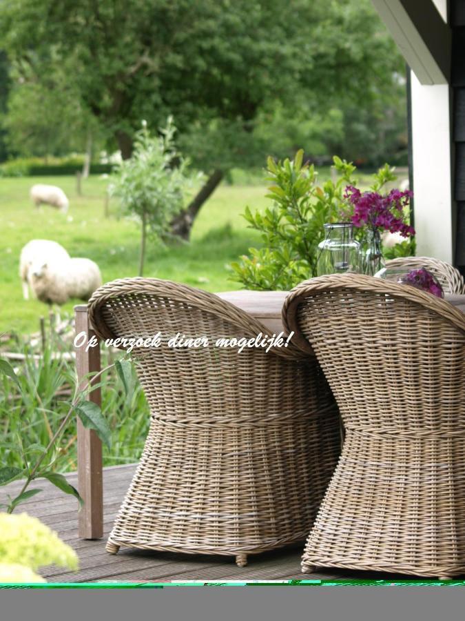 Bed & Breakfast De Schuur Inn Numansdorp Екстериор снимка